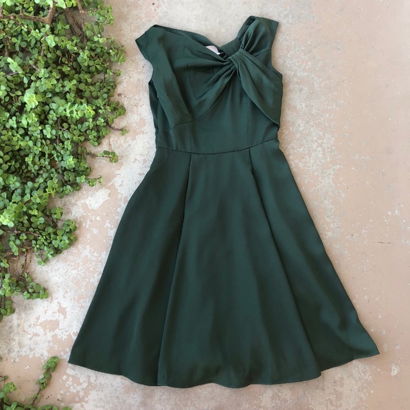 Gal Meets Glam Dresses & Skirts - Gal Meets Glam Noelle Twist Neck Satin Dress Gal Meets Glam Dresses & Skirts - Gal Meets Glam Noelle Twist Neck Satin Dress